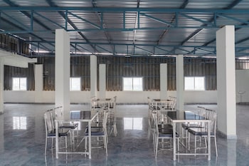 treebo aura inn regency