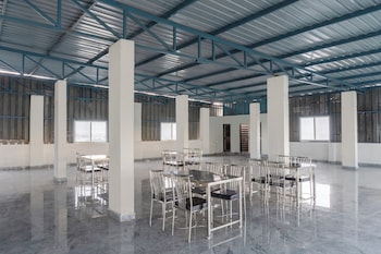 treebo aura inn regency