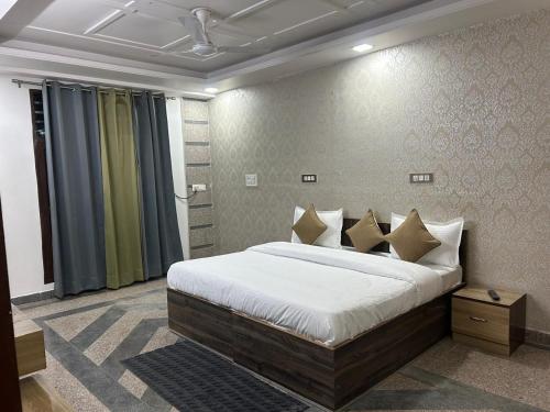 Raj Residency New,,3 star