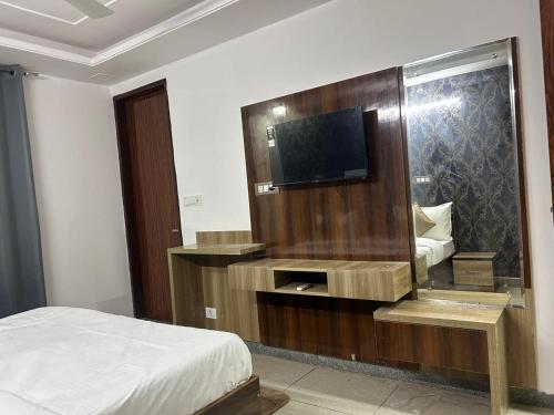 Raj Residency New,,3 star