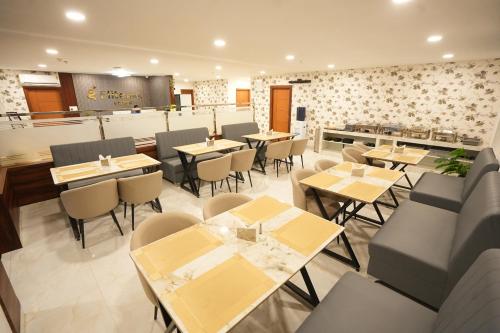 elite hotel hitech