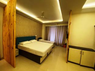 Via Blissful Stays,,3 star