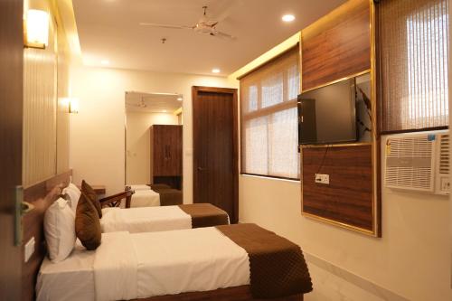 Hotel Golden Palace,,2 star