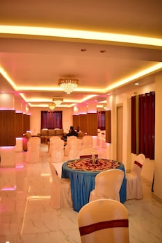 sagar luminoire hotel