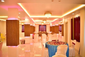 sagar luminoire hotel