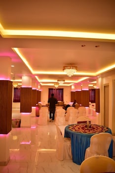 sagar luminoire hotel