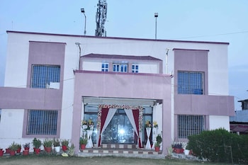 temple view palace hotel and garden