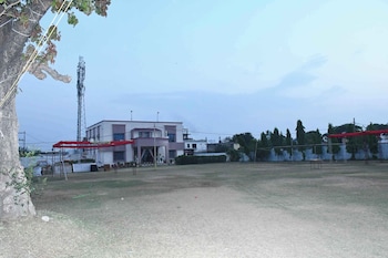 temple view palace hotel and garden