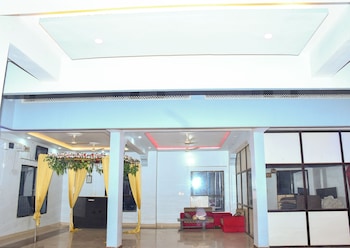 temple view palace hotel and garden