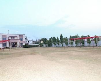 temple view palace hotel and garden