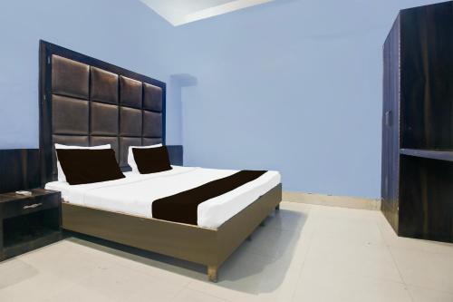 Hotel O Kk Royal,,3 star