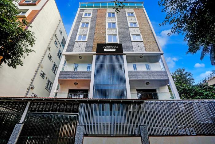 super townhouse madiwala lake park