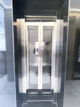 hotel venzaa vijay nagar