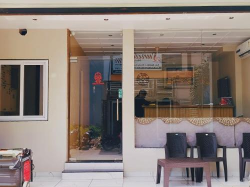 hotel venzaa vijay nagar