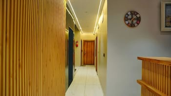 hotel venzaa vijay nagar