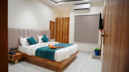 Hotel Venzaa Vijay Nagar,,3 star