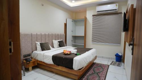 hotel venzaa vijay nagar