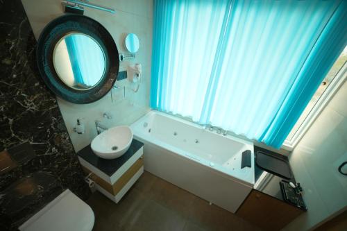 s cross munroe island resort