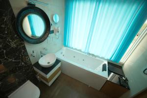 s cross munroe island resort