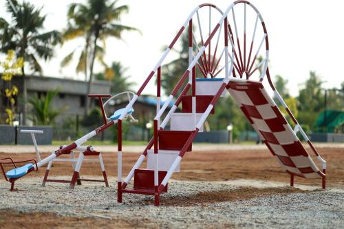 s cross munroe island resort