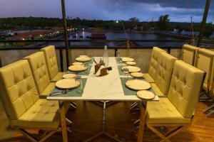 s cross munroe island resort