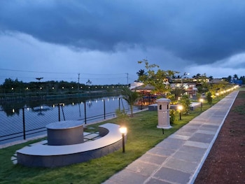 s cross munroe island resort