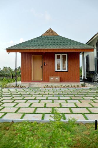 s cross munroe island resort