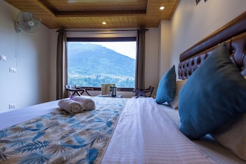 himalayan spurge villa