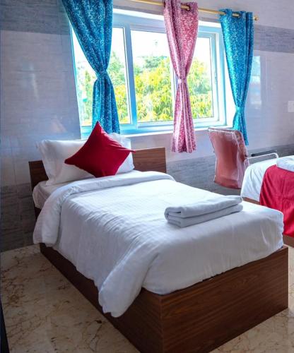 hotel mirka plaza