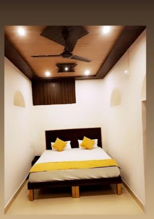 kashi kutir