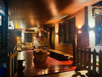 twisted tree cottages coorg