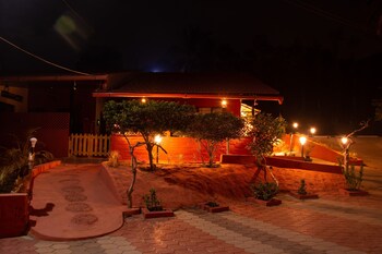 twisted tree cottages coorg