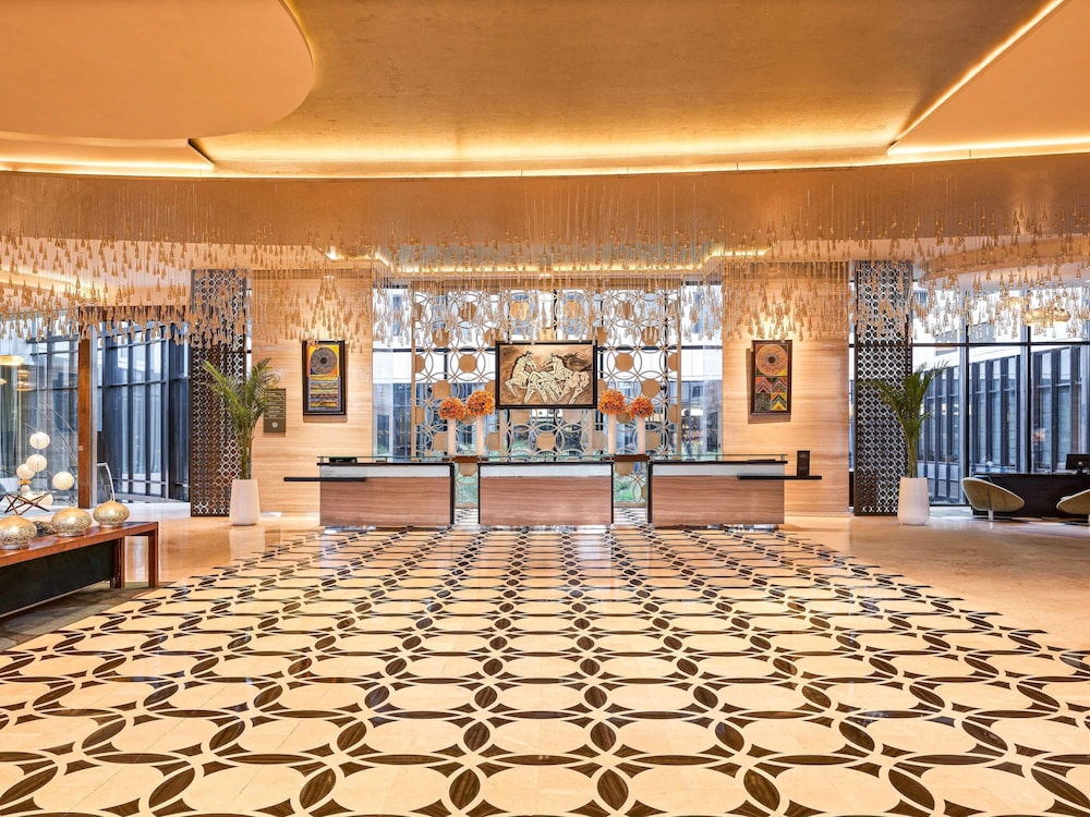 pullman new delhi aerocity hotel