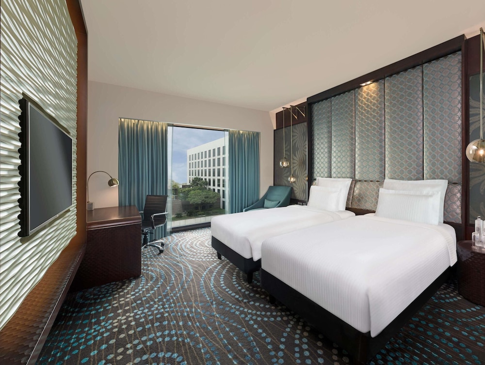 pullman new delhi aerocity hotel