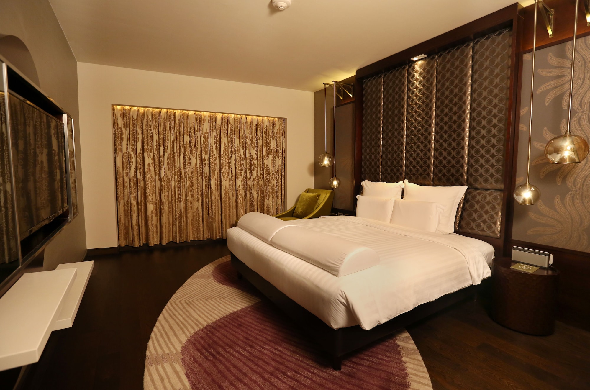 pullman new delhi aerocity hotel
