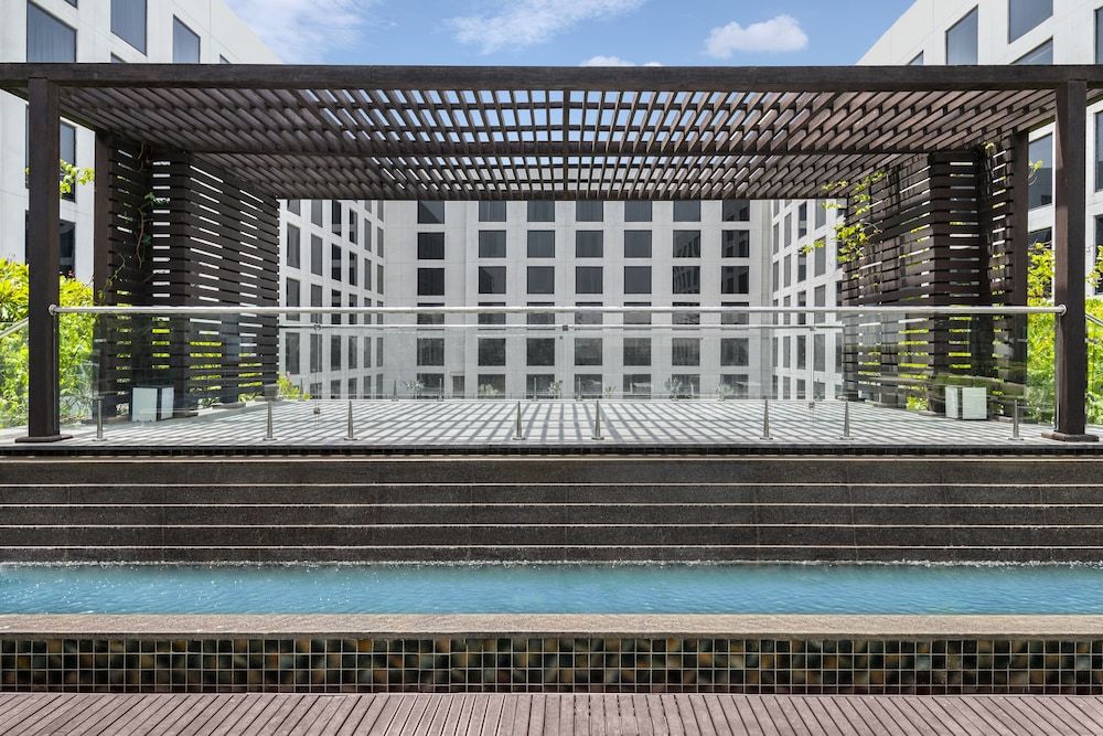 pullman new delhi aerocity hotel