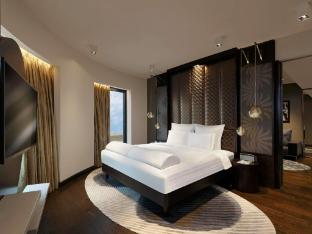 pullman new delhi aerocity hotel