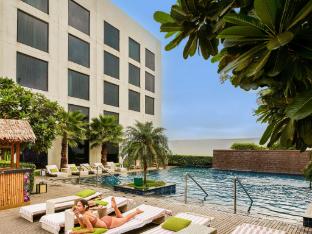 pullman new delhi aerocity hotel