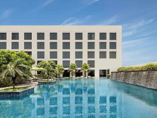 pullman new delhi aerocity hotel