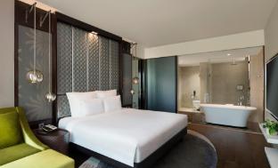 pullman new delhi aerocity hotel