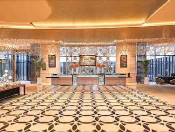 pullman new delhi aerocity hotel