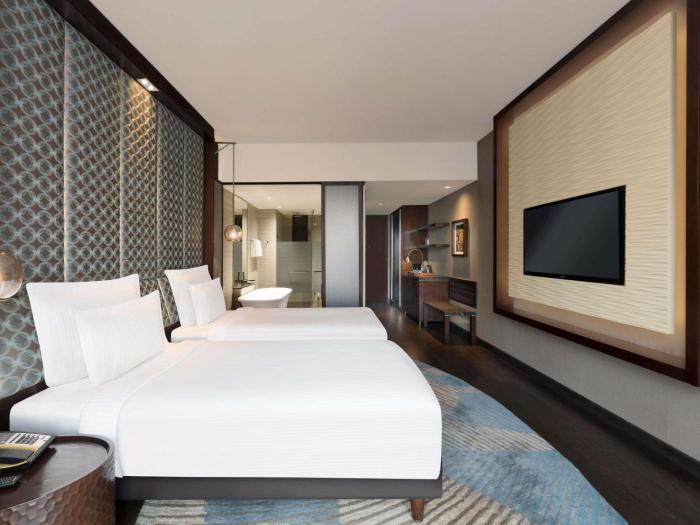 pullman new delhi aerocity hotel