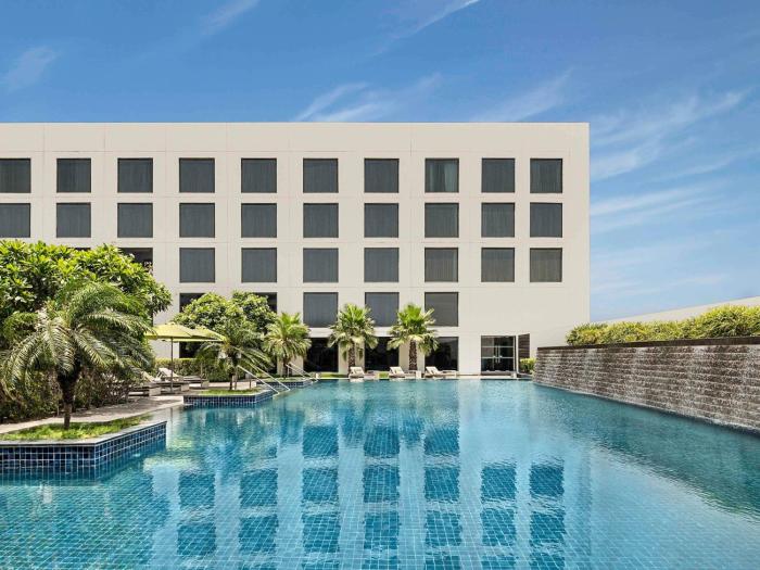 pullman new delhi aerocity hotel