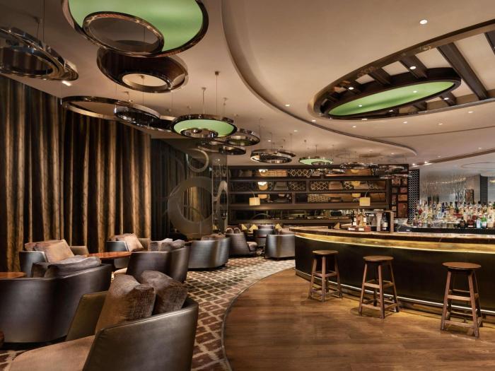 pullman new delhi aerocity hotel