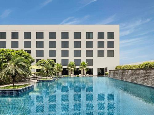 pullman new delhi aerocity hotel