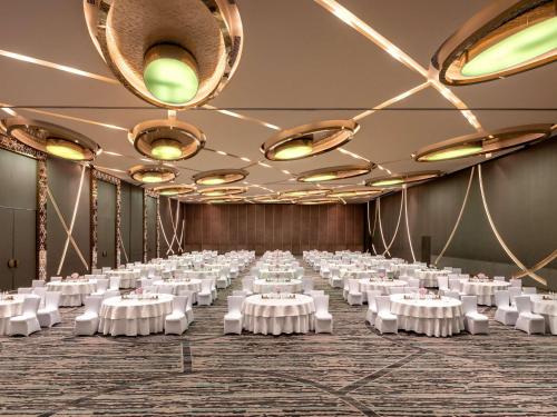 pullman new delhi aerocity hotel
