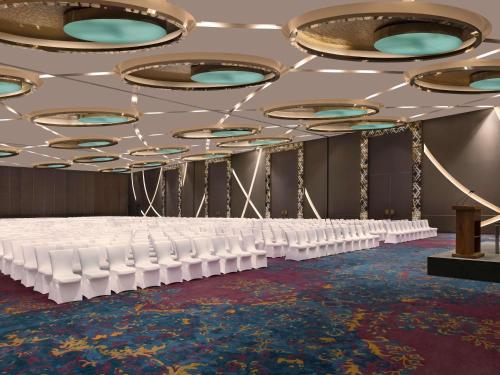 pullman new delhi aerocity hotel