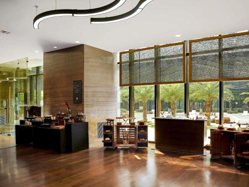 pullman new delhi aerocity hotel