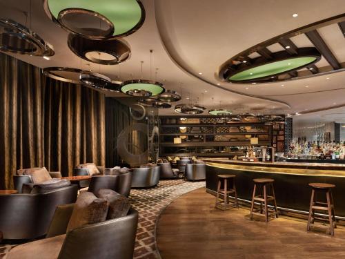 pullman new delhi aerocity hotel