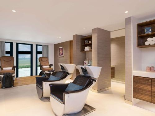 pullman new delhi aerocity hotel